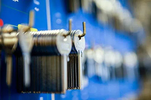 Locksmith Master Store Newton, MA 617-712-1211 - lock-smith